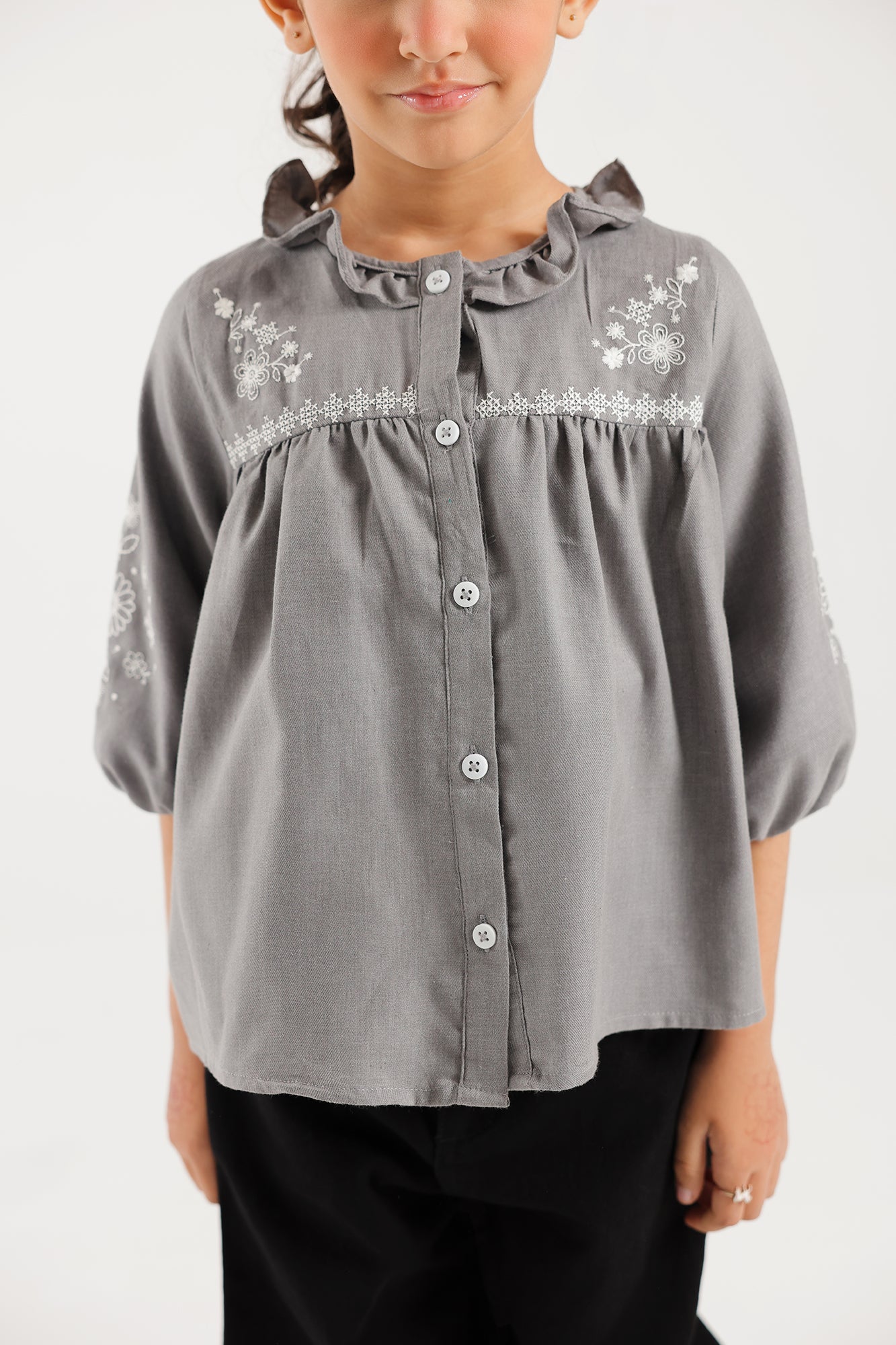 EMBROIDERED TOP (E0780/301/908)