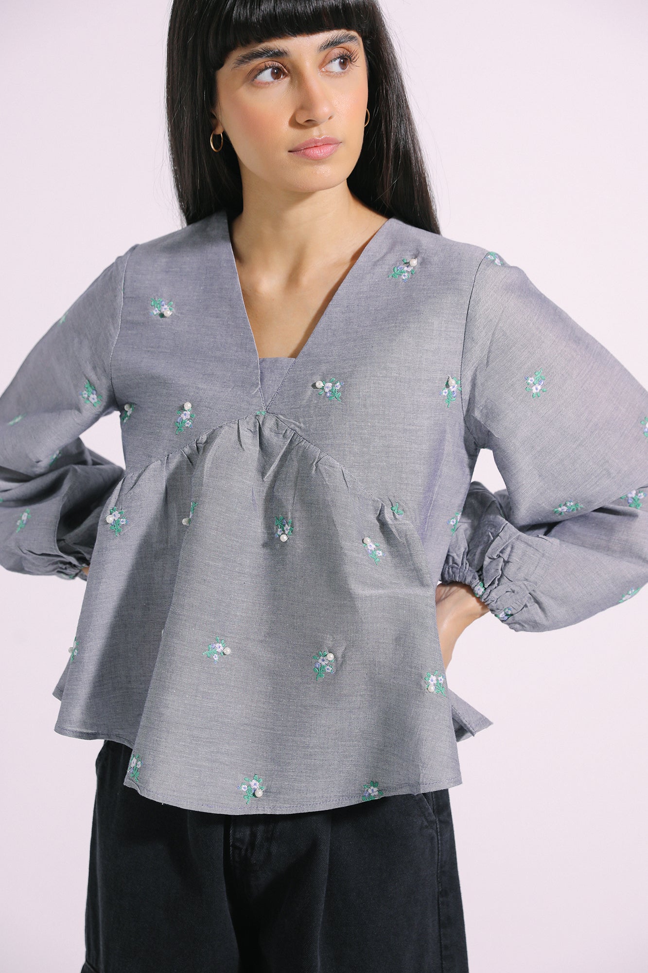 EMBROIDERED TOP (E0948/101/909)
